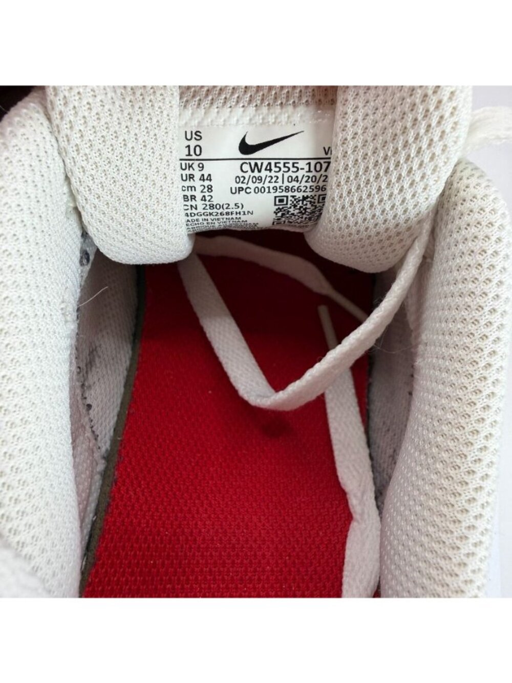 Nike Air Max White & Red Mens Size 10 Sneakers CW4555-107 - Picture 7 of 9